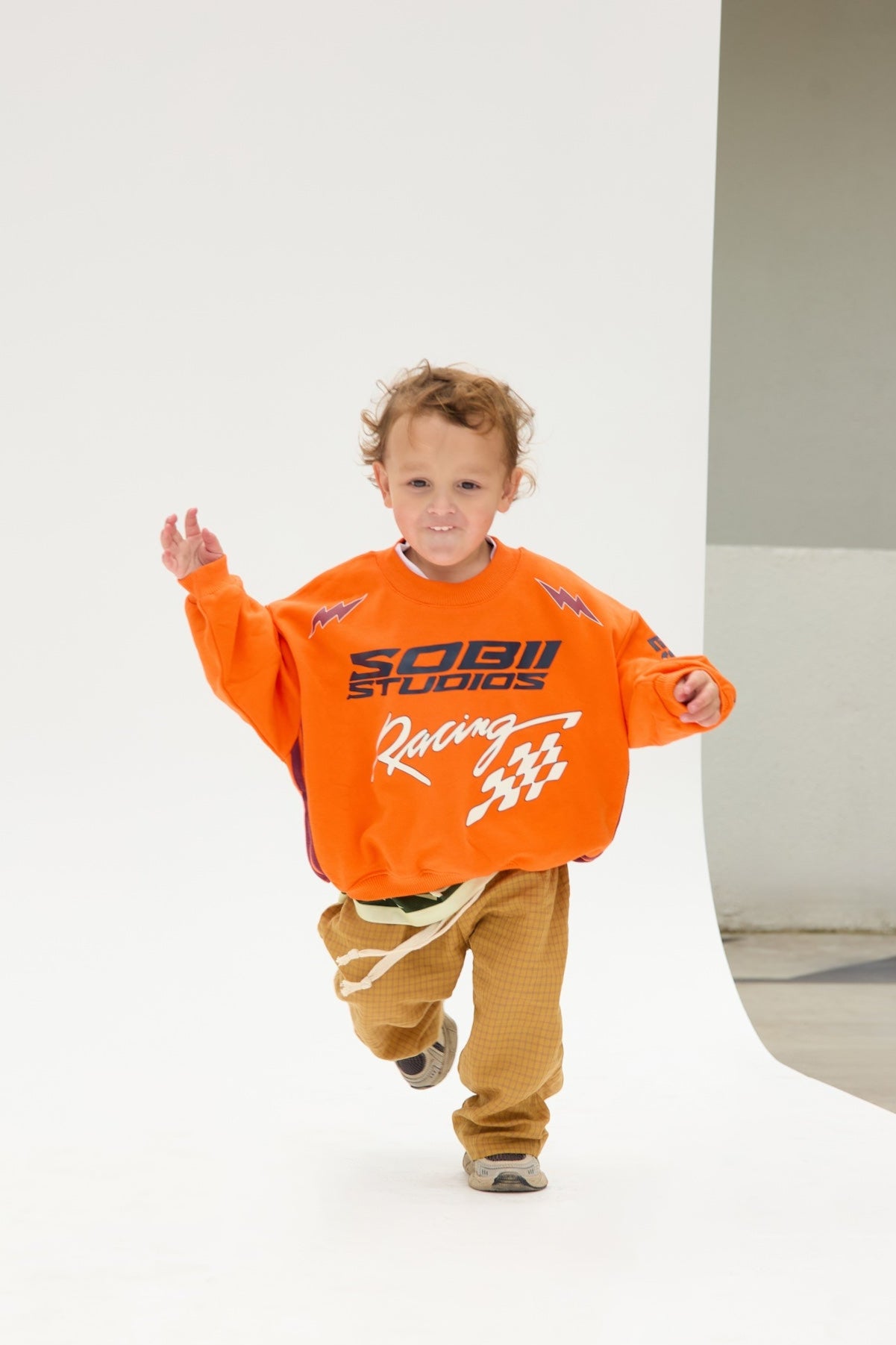 Studios Sweatshirt